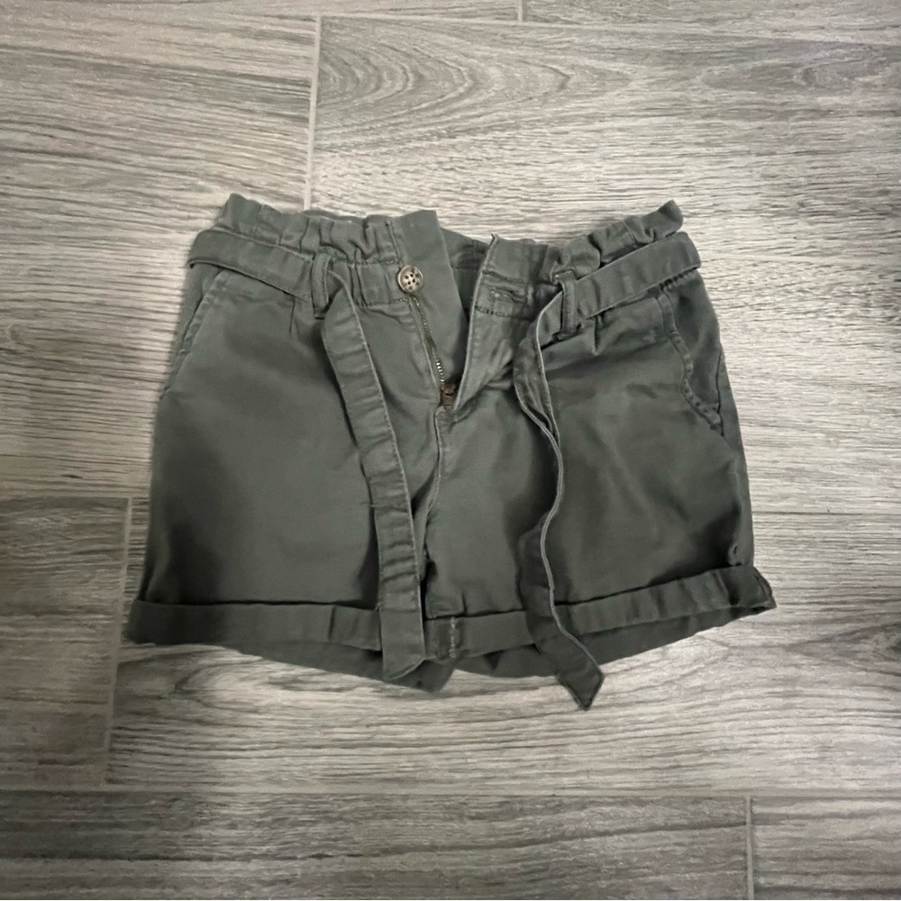 Arizona Jean Co pull on shorts. Kids size 10 regular.